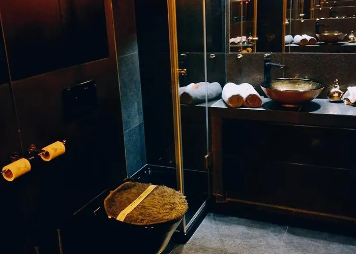 Black Swan Bdsm Erotic وارسو